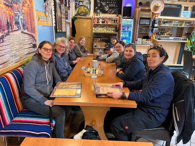 C3DB84F2-5959-477F-BCD9-9E96A3914351